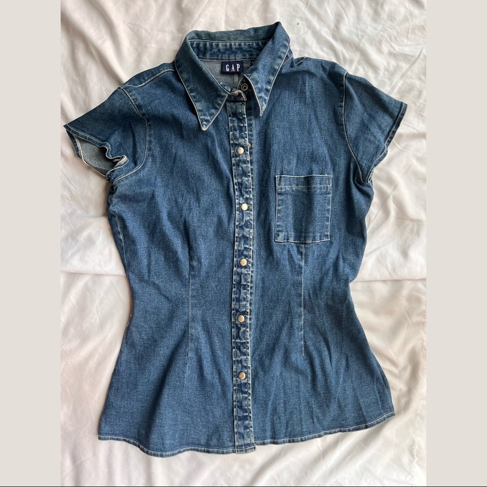 vintage Gap women’s denim top